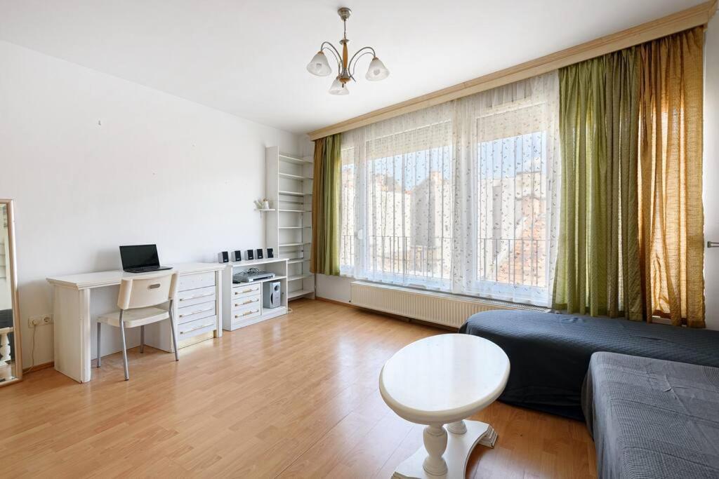 Lovely Apartment In City Centre For 4 Guests Βουδαπέστη Εξωτερικό φωτογραφία