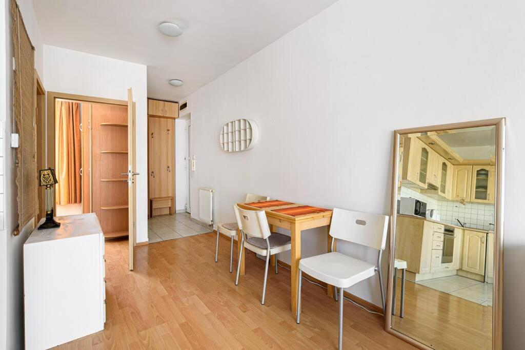 Lovely Apartment In City Centre For 4 Guests Βουδαπέστη Εξωτερικό φωτογραφία