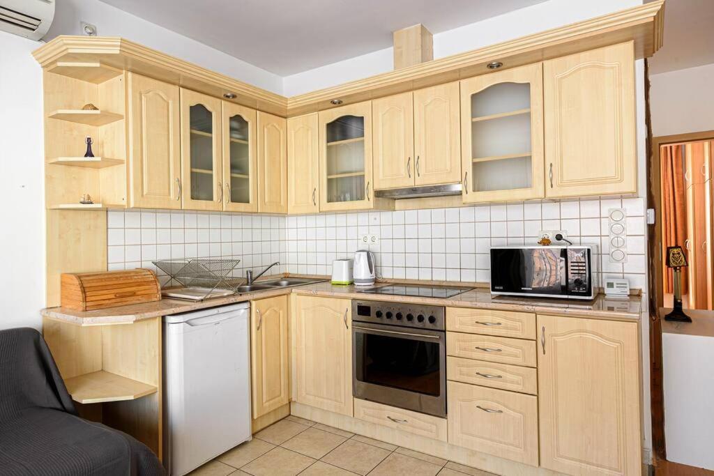 Lovely Apartment In City Centre For 4 Guests Βουδαπέστη Εξωτερικό φωτογραφία