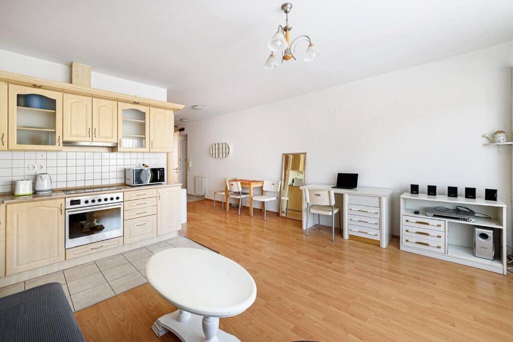 Lovely Apartment In City Centre For 4 Guests Βουδαπέστη Εξωτερικό φωτογραφία